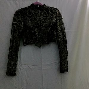 Modern seficitacated crop top